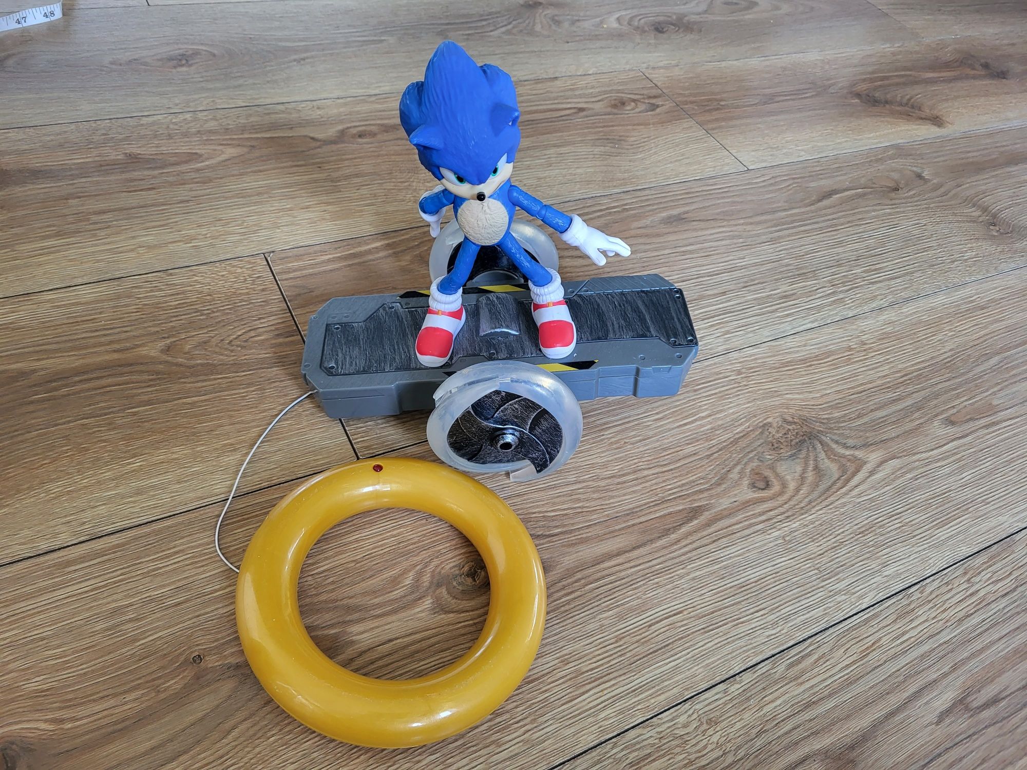Pojazd RC Sonic the Hedgehog Speed
zawiera przegubową figurkę Sonic