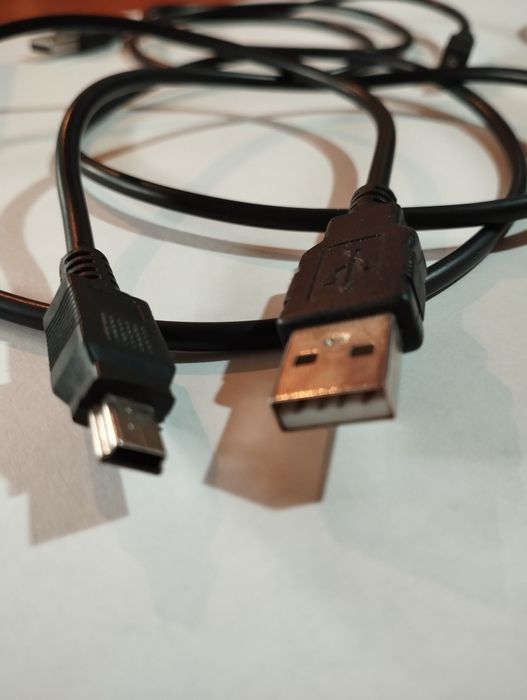 Шнури USB для комп'ютера ,смартфонів, телефонів.