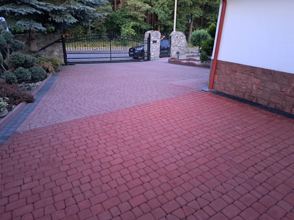 Profesjonalne mycie kostki brukowej, elewacji, dachów