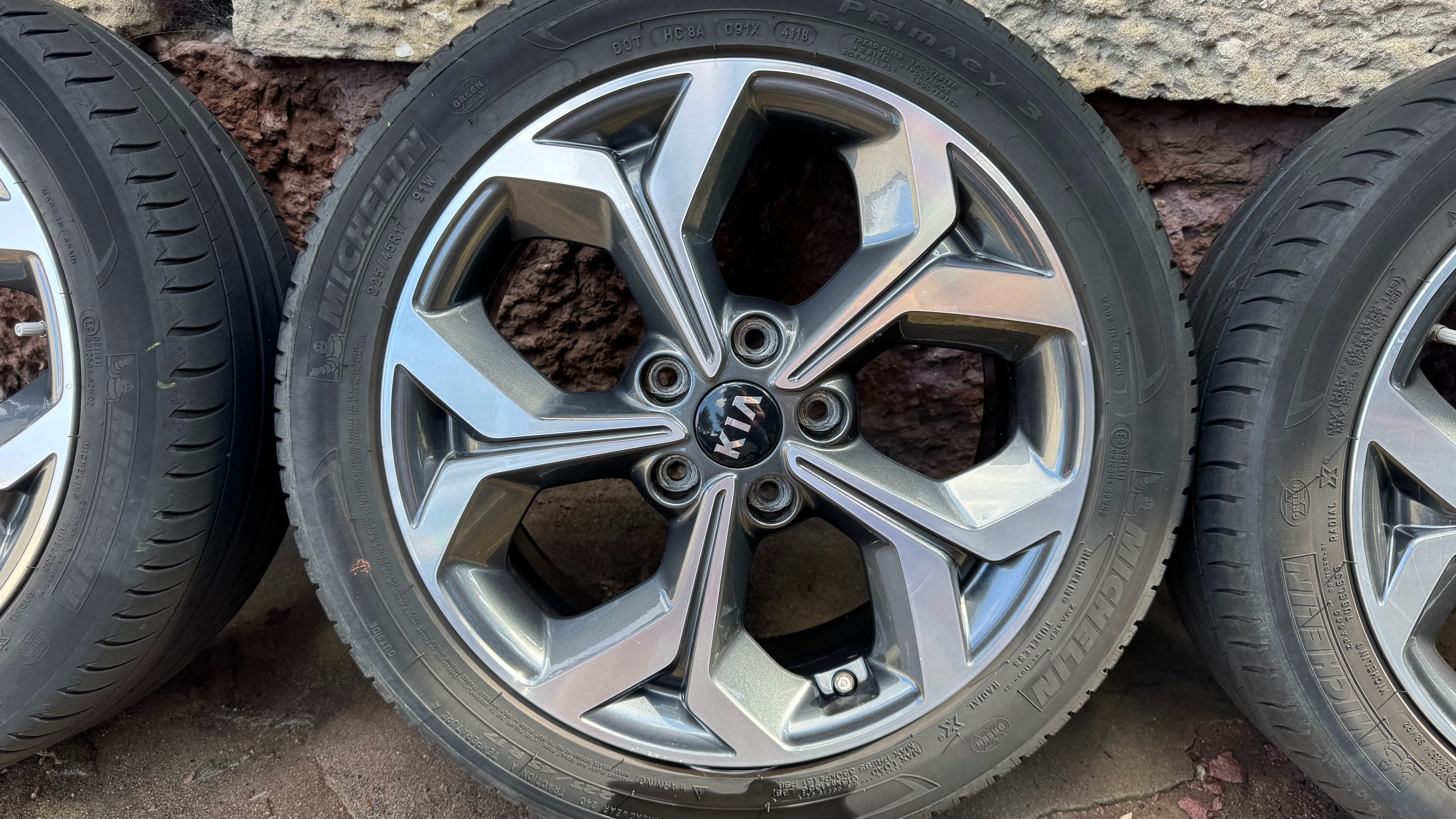 Felgi aluminiowe Komplet kół Kia Ceed Proceed GT 17" 225/45/17