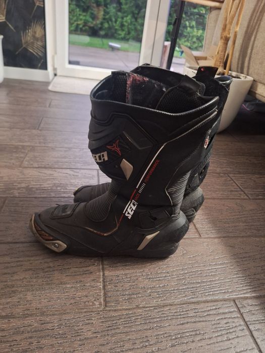 Kombinezon motocyklowy z butami