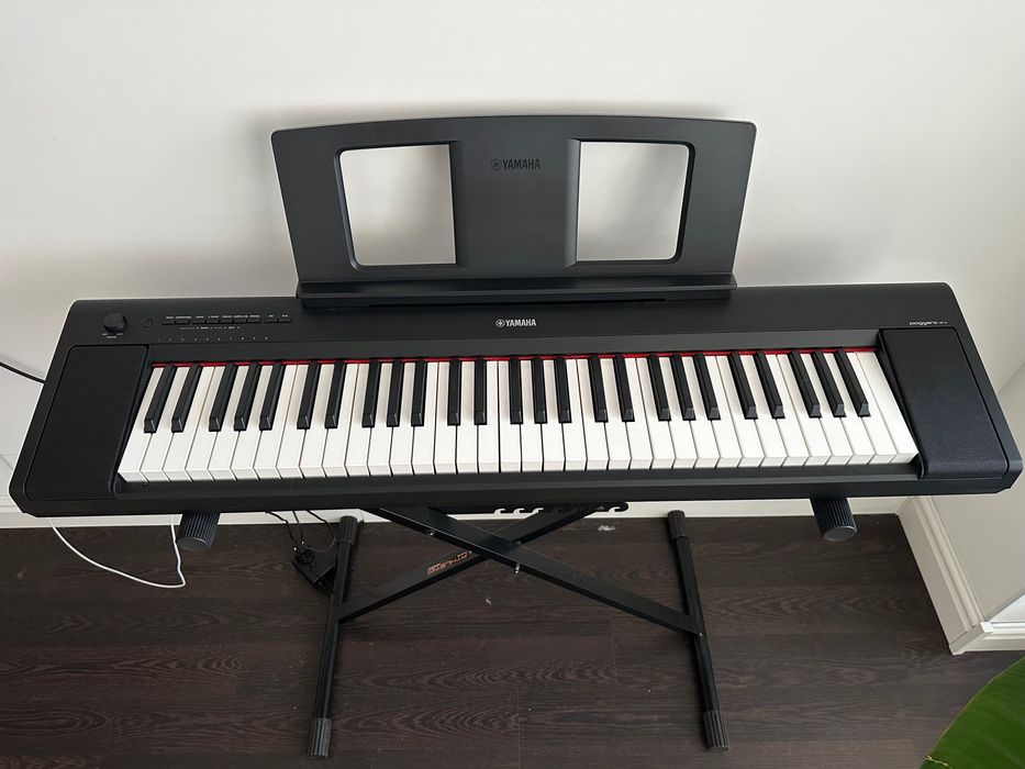 Цифрове піаніно Yamaha NP-15 Piaggero
