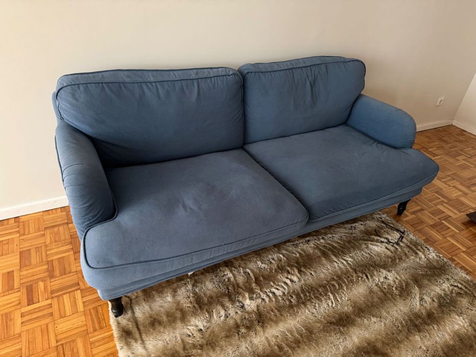 Sofá grande azul stocksund 3 lugares