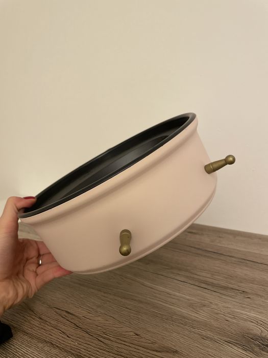 Duży rozowy zegar stojacy