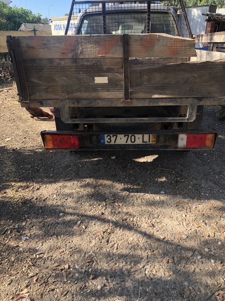 Carrinha Mitsubishi L200 550.000km