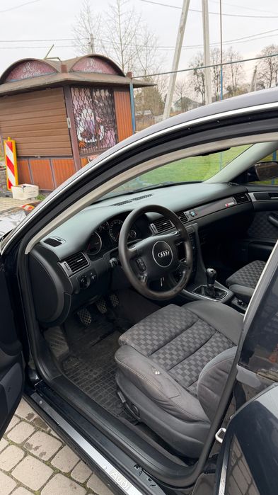 Автомобіль Audi A6 C5