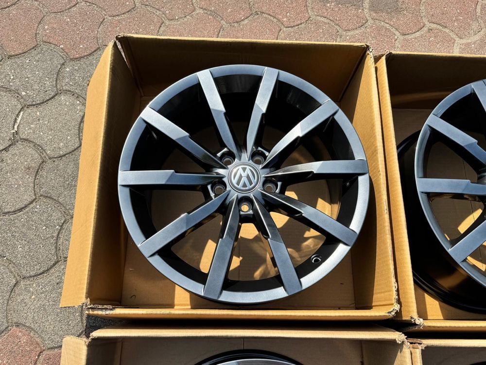 Felgi Vw Passat R-Line b8 18 cali 5x112 monterey oryginalne idealne