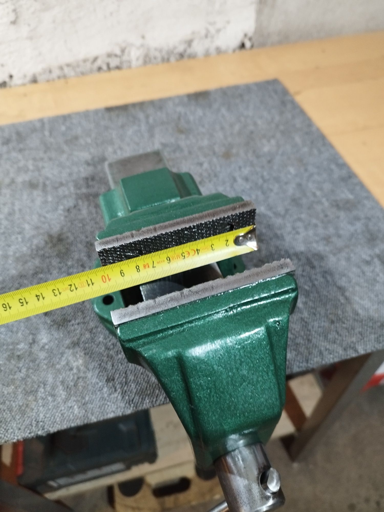 Imadło  100 mm .