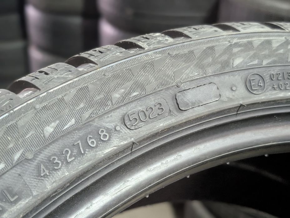 НОВІ Шини зимові 275 35 r 21 Nokian Tesla Y gtyres