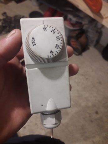 Терморегулятор італія натрубний термостат