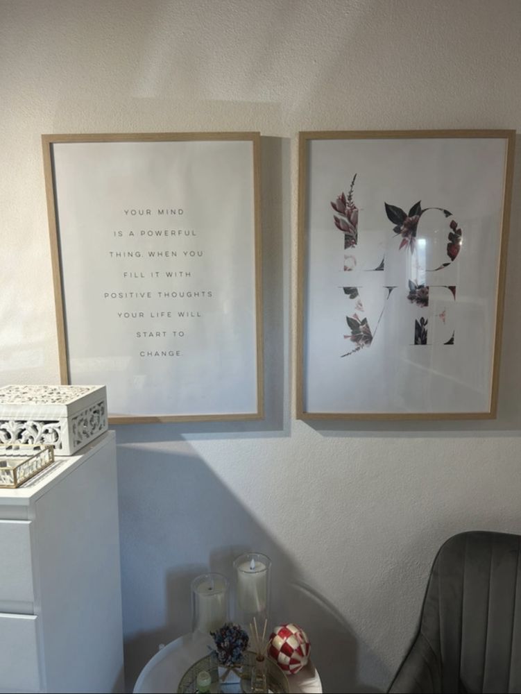 Poster Decenio 50 x 70 em moldura Ikea