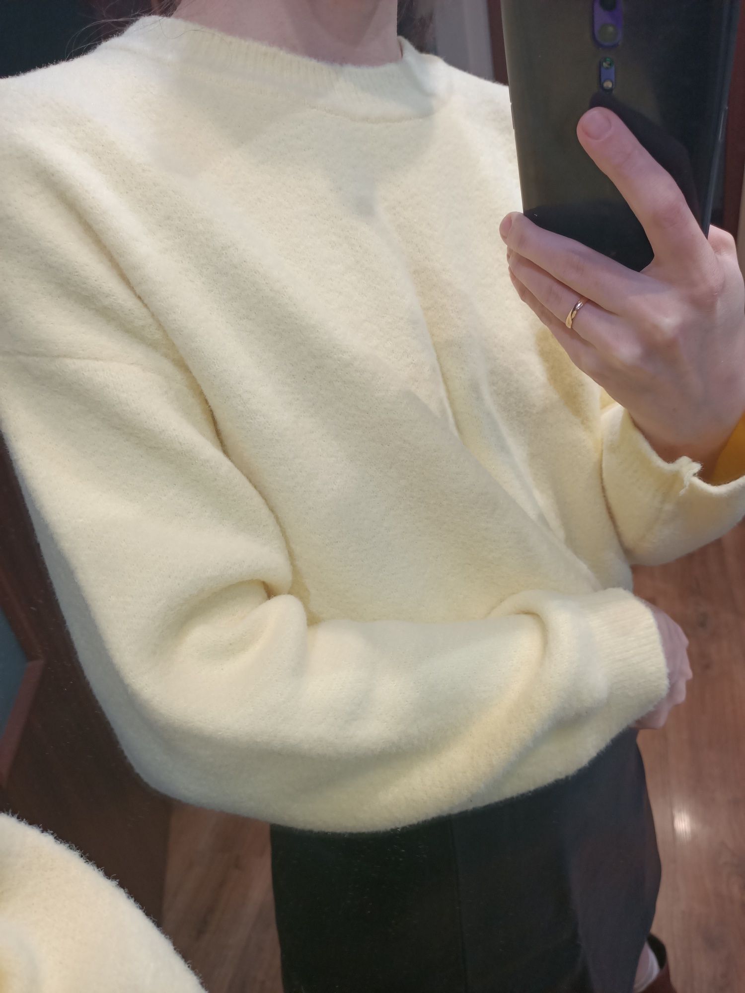 Sweter krótki r. M
