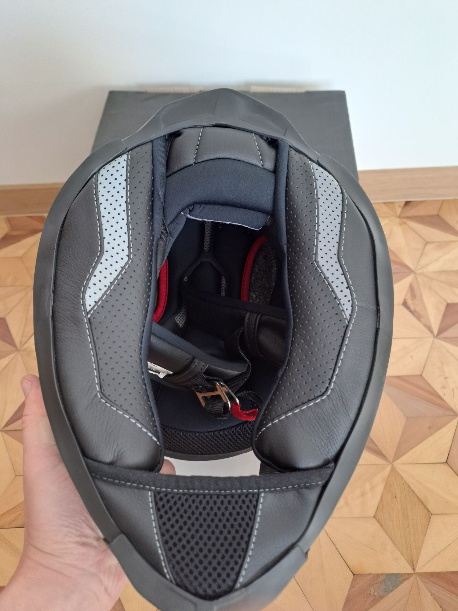 Kask motocyklowy NEXX X.R2 czarny Nowy Pokrowiec + akcesoria Rozmiar L
