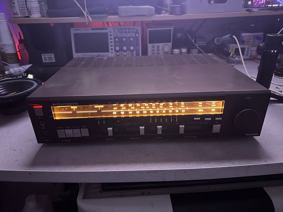 Amplituner Grundig R7150