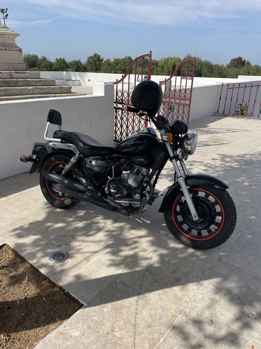Keeway Superlight 125