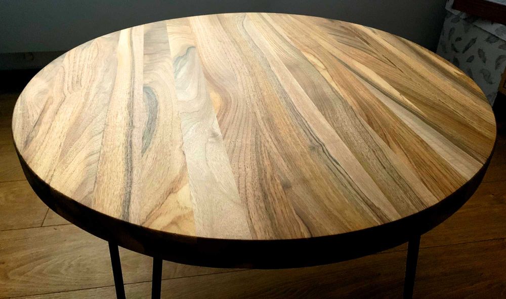 Stolik kawowy orzech włoski