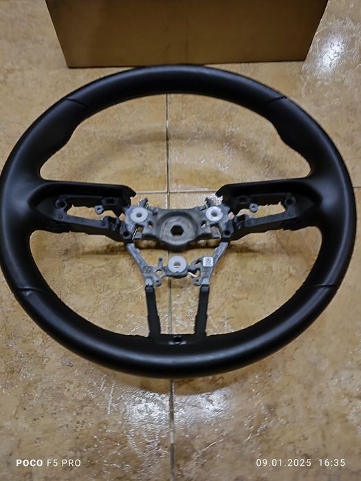 Кожане кермо Mazda CX-30 нове голе