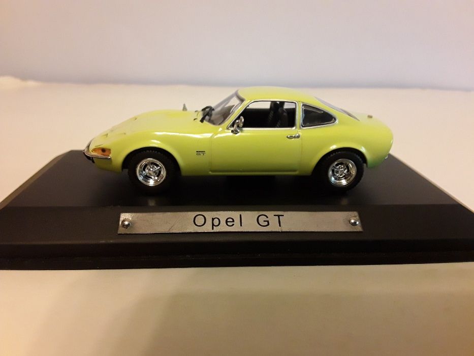 Модель автомобиля Opel GT 1969 1:43 (Atlas)