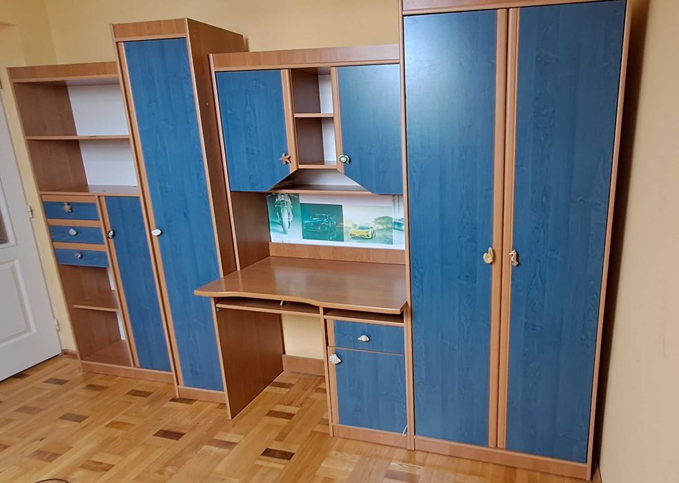 Продаємо стінку для дитячої кімнати