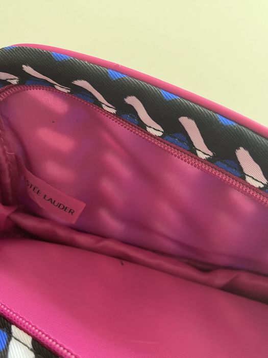Estee Lauder nowa wzorzysta kosmetyczka damska