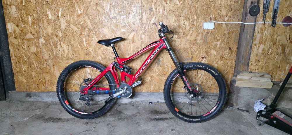 Mondraker summum dh,enduro,fr,speciaized, trek,scot