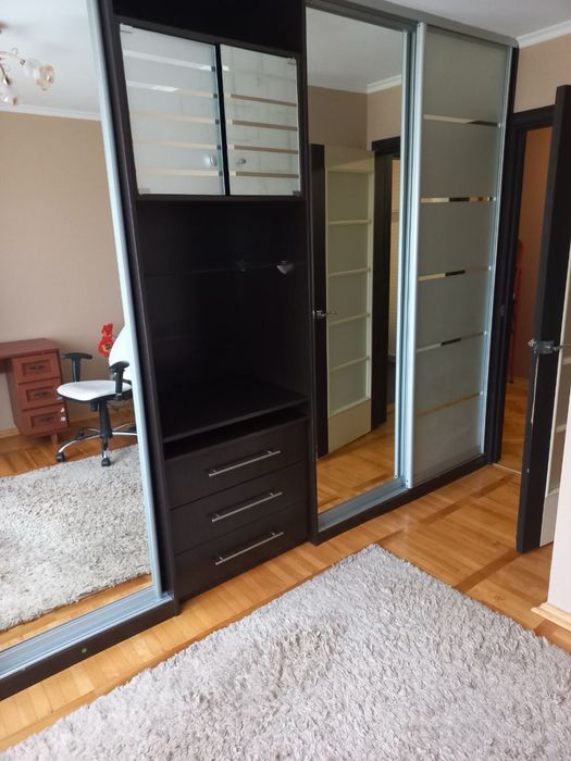 Оренда 3 кімнатної квартири по вул. Захисників України