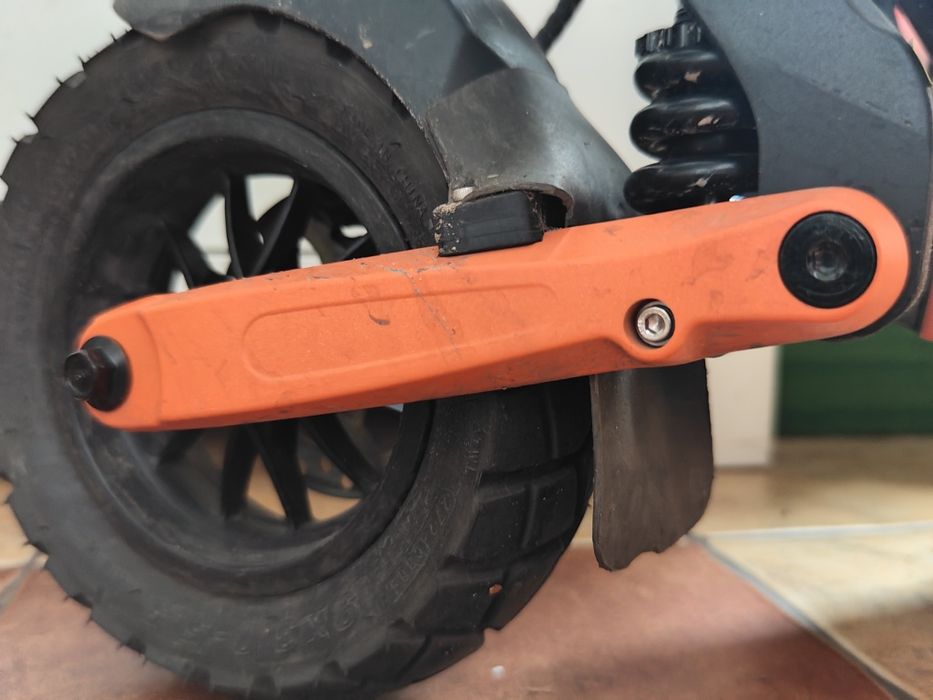 Kukirin G2 pro 2024, osłony amortyzatorów, błotniki od wody