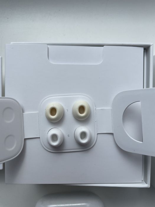 Airpods pro 1 покоління