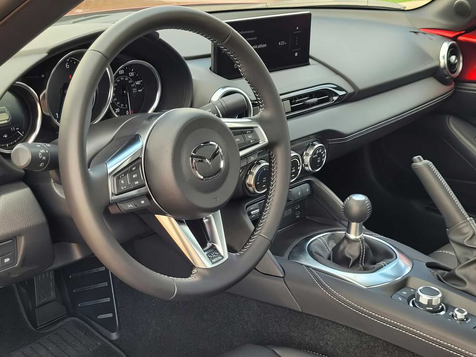 Mazda MX-5      2025