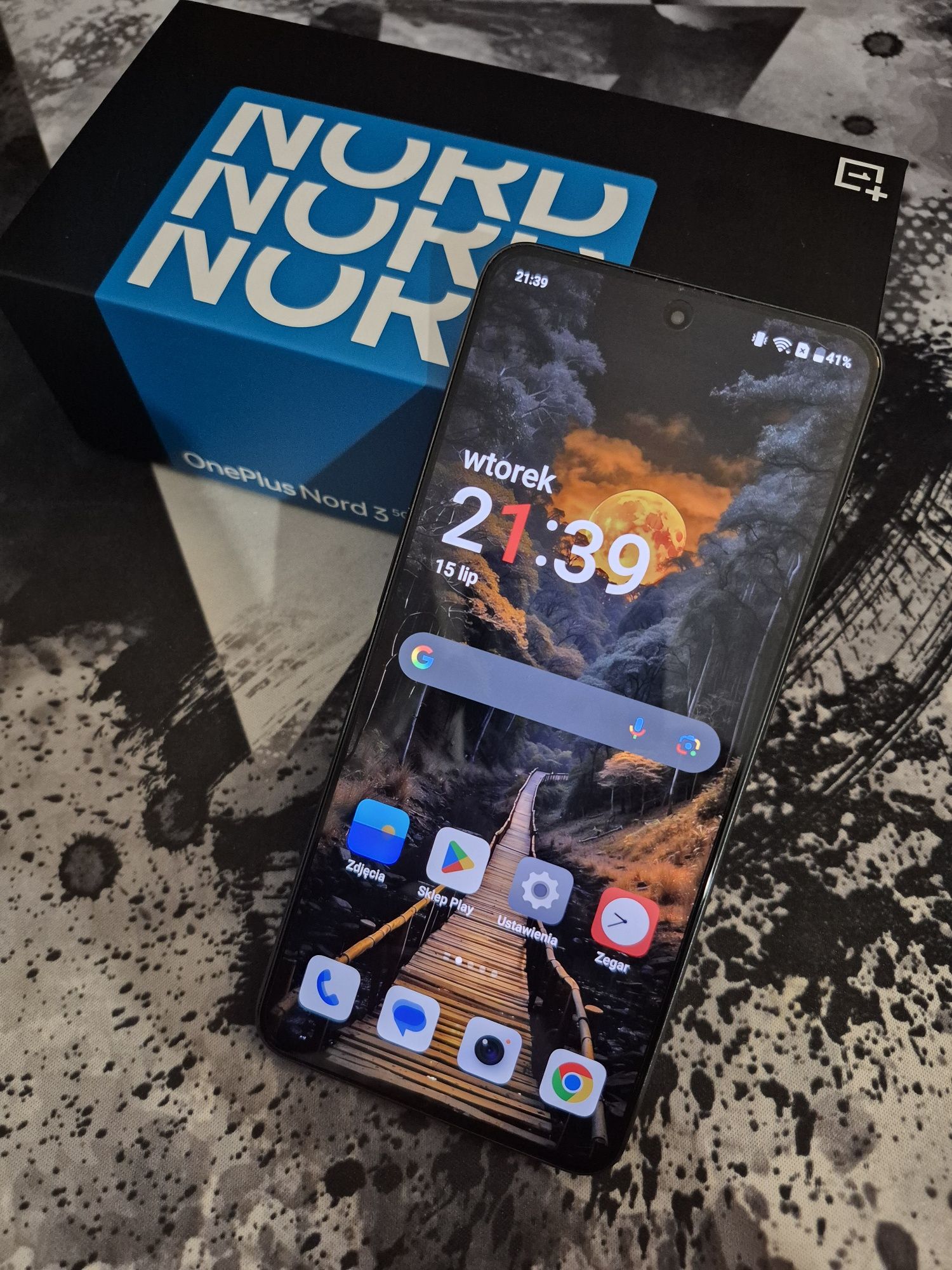 OnePlus Nord 3 8/256 w stanie idealnym