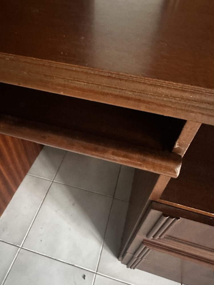 Secretaria usada