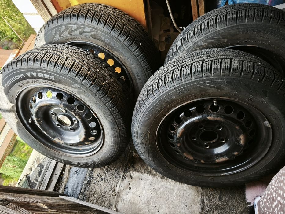 Колеса резина 195/65 R15 Nokian Tyres Nordman RS2 з дисками з датчикам