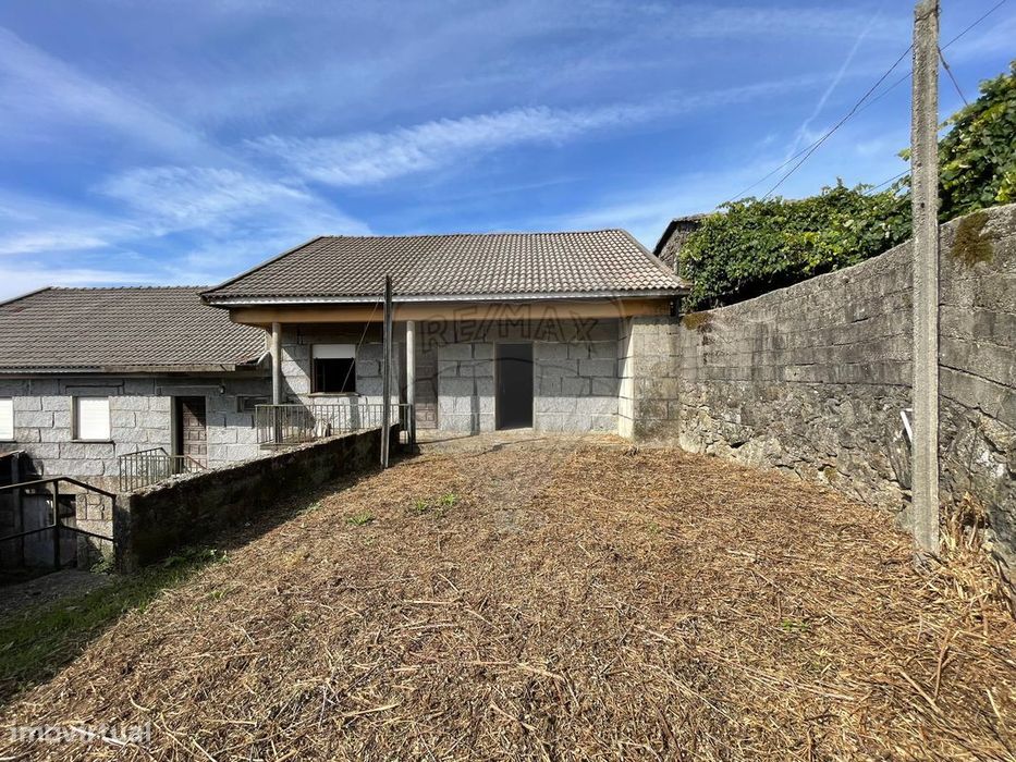 Moradia T2 para venda