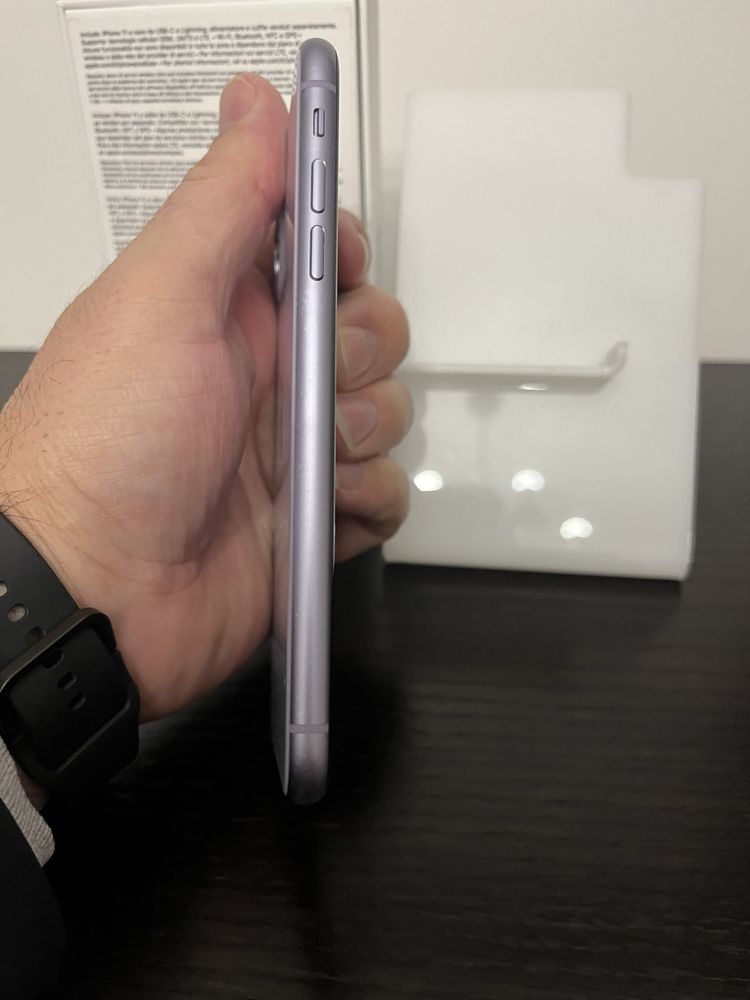 Iphone 11 pluple 64GB