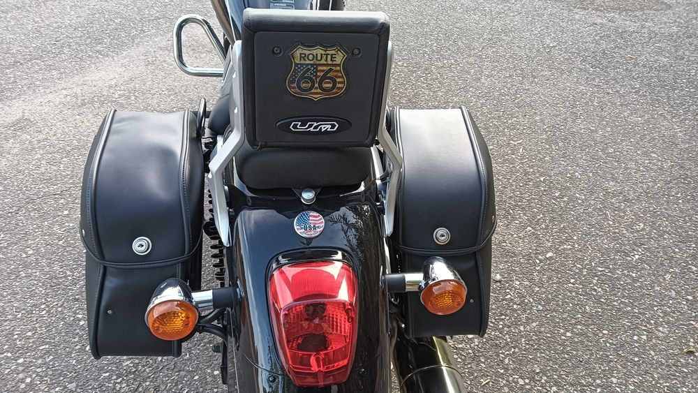 Moto UM renegade comando classic