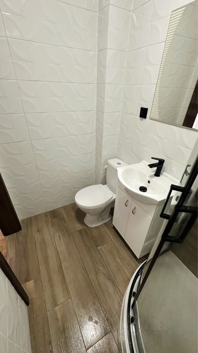 Wynajmę BEZCZYNSZOWĄ kawalerkę z BALKONEM bardzo dobra lokalizacja