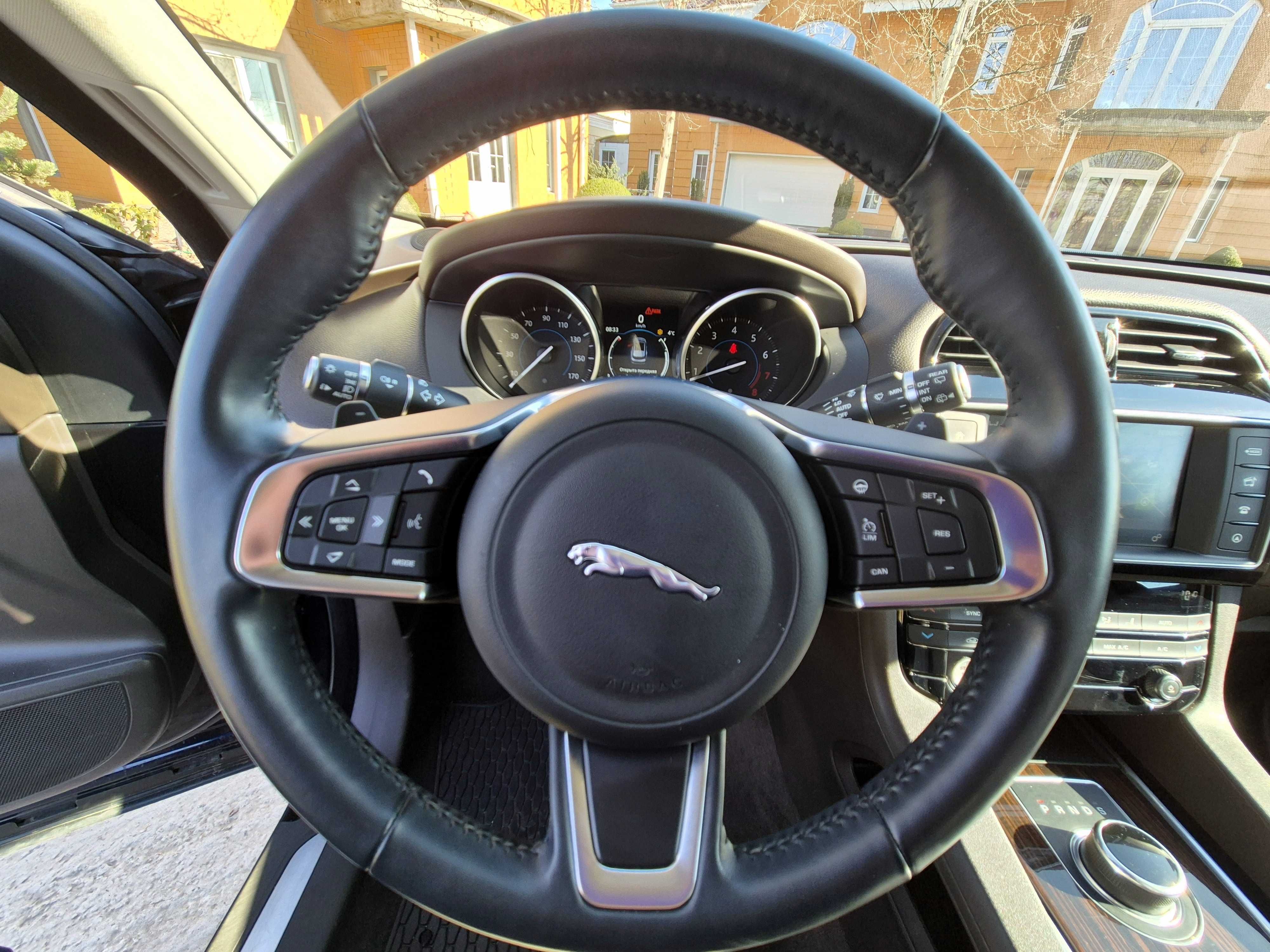 Продам авто Jaguar F-Pace 2018 Prestige