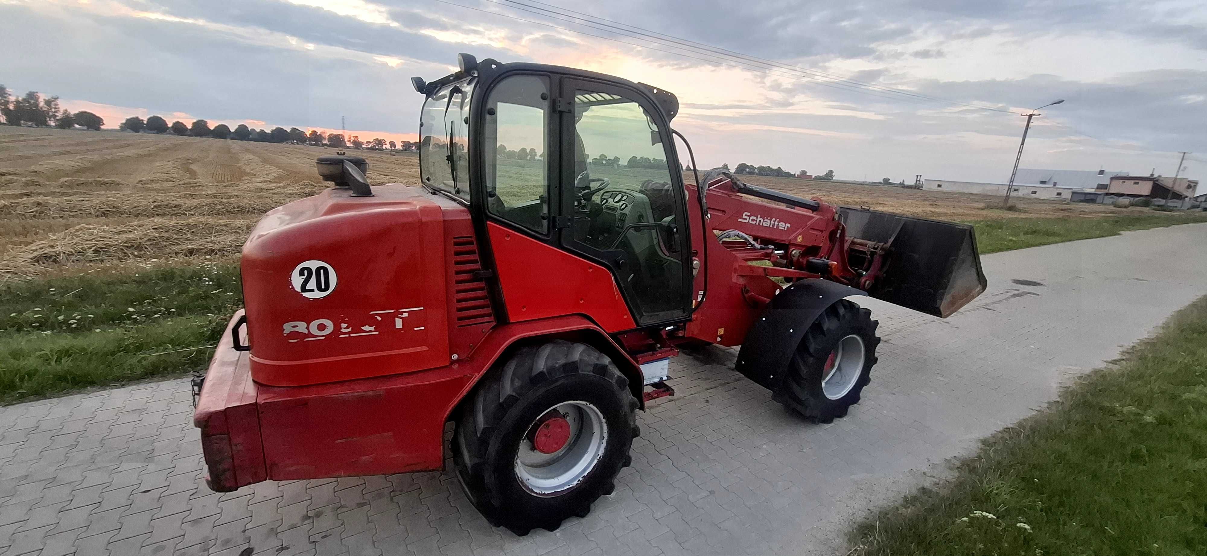 Ladowarka schaffer 8090T 13R