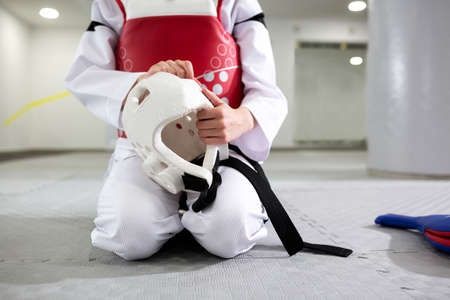 Colete de protecção de desportos de combate, capacete e luvas