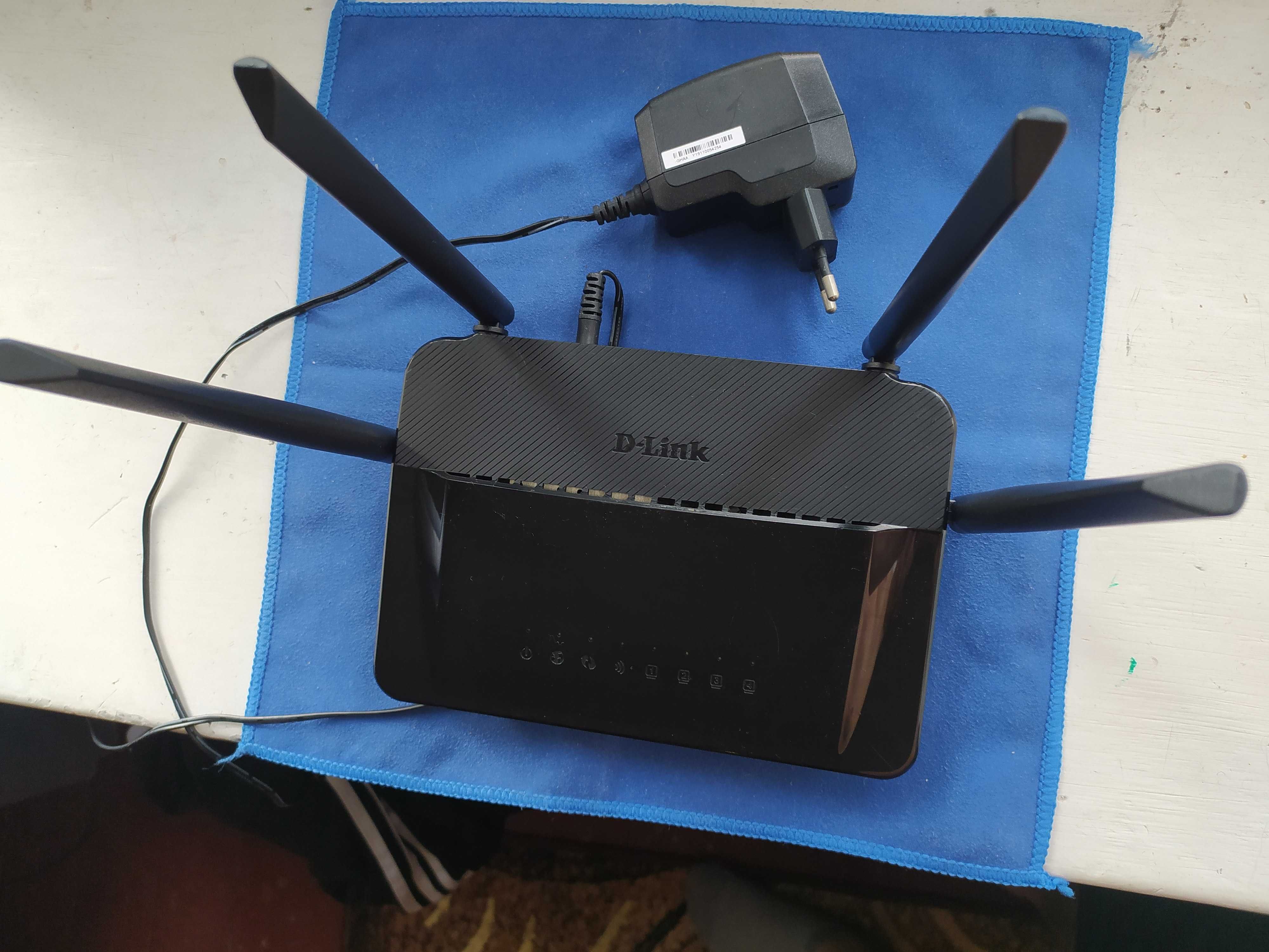 Гигабитный WiFi Роутер D-Link DIR-842, на 2-ва диапазона 2,4 и 5Ггц