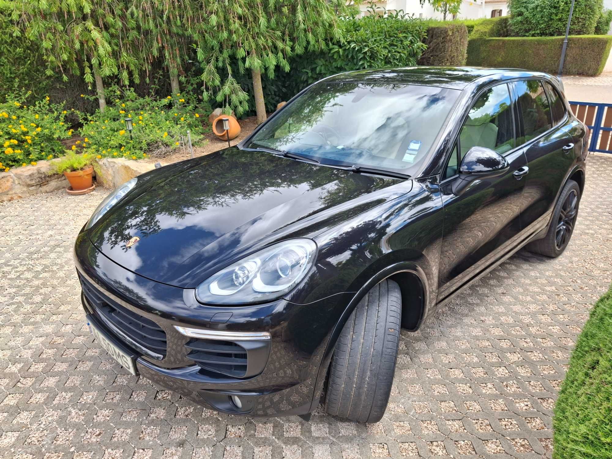 Porsche Cayenne 3.0 V6 Platinum Edition Tipronic S