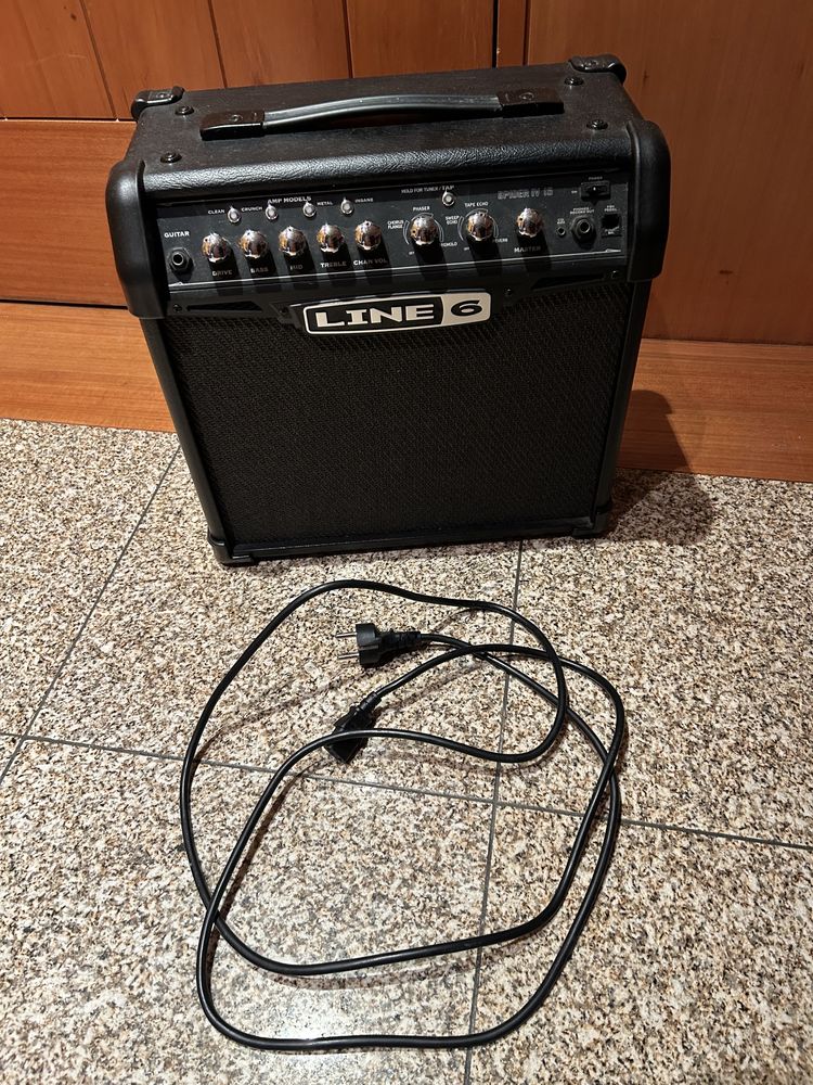 Amplificador Line 6 Spider IV 15