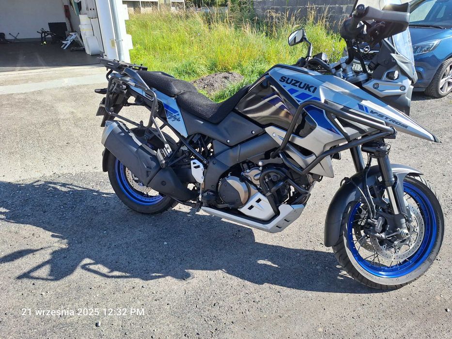 Suzuki V-STROM DL 1050XT z 2021