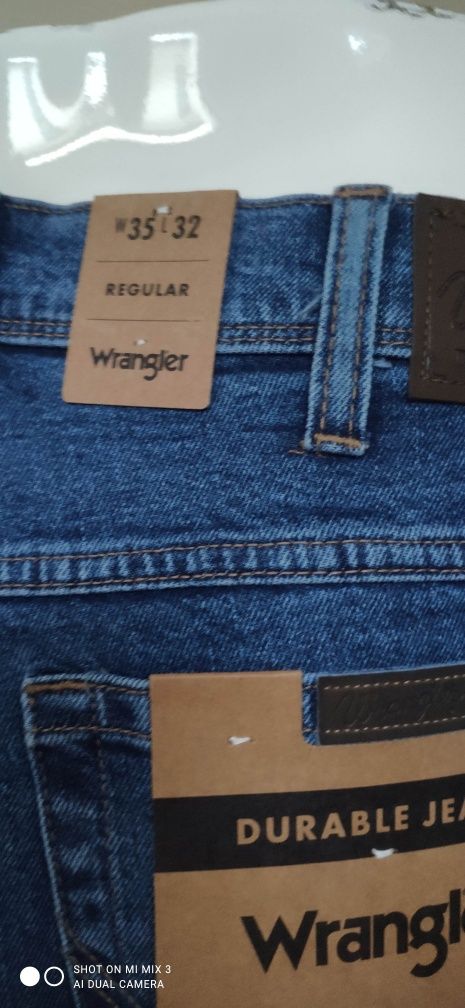 Wrangler Regular Stonewash męskie jeansy rozm 35/32
