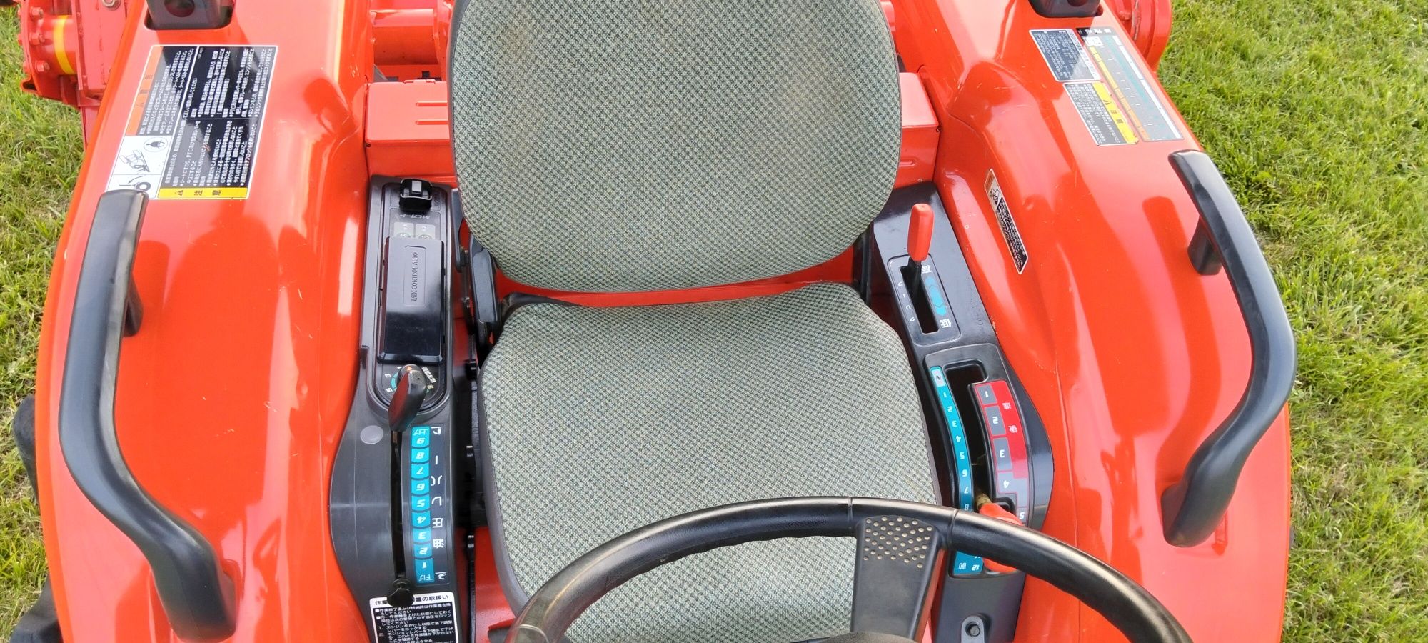 Traktorek 4x4 30 km wspomaganie ciągnik tur kubota yanmar john