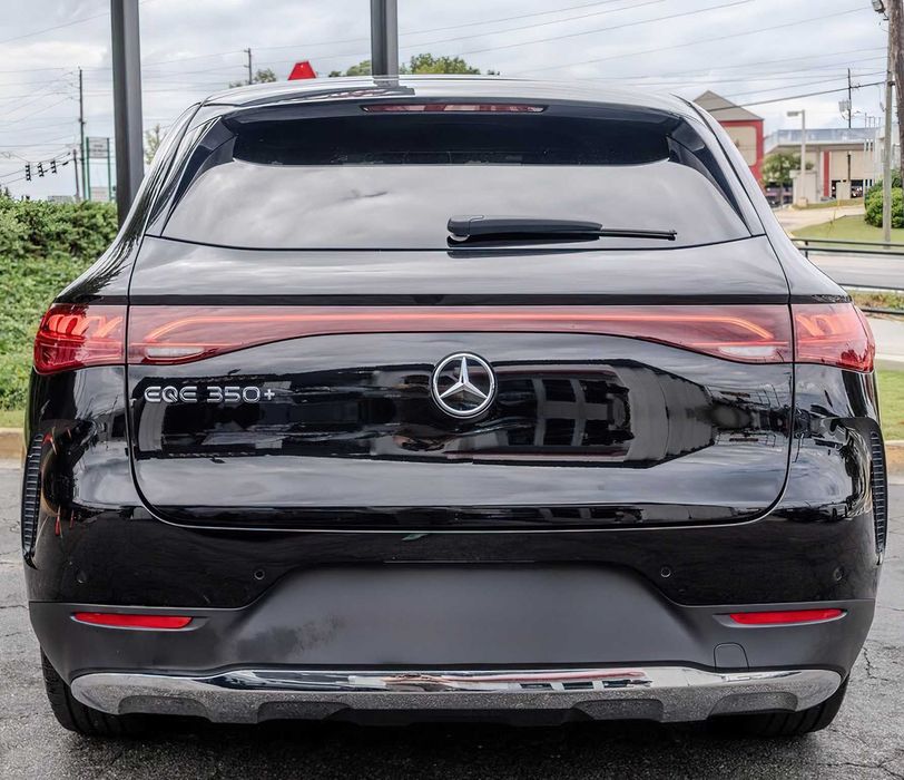 Mercedes-Benz EQE 350+      2023