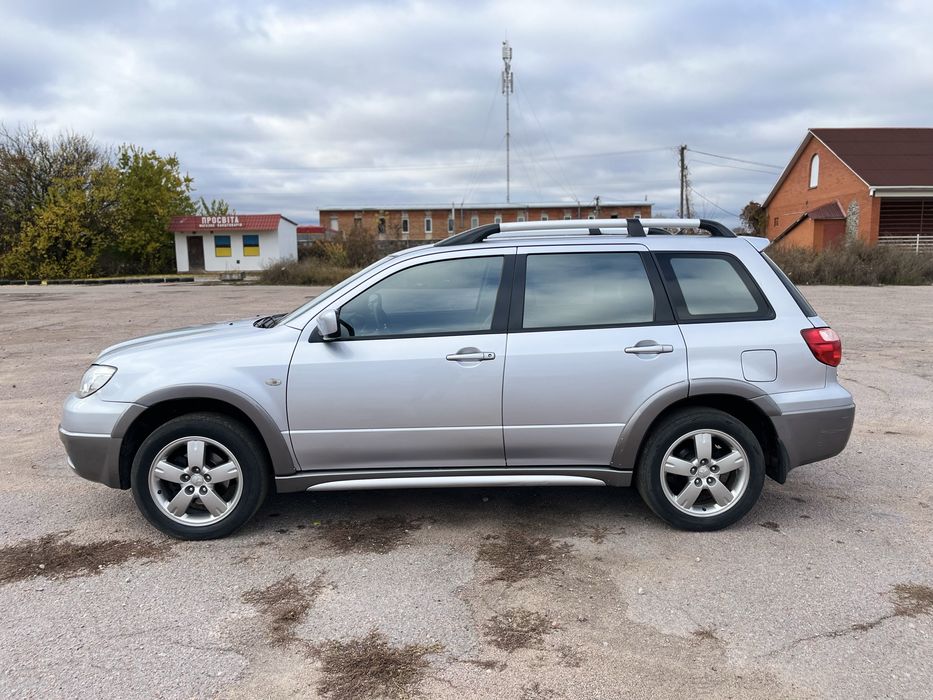 Mitsubishi Outlander 2006
