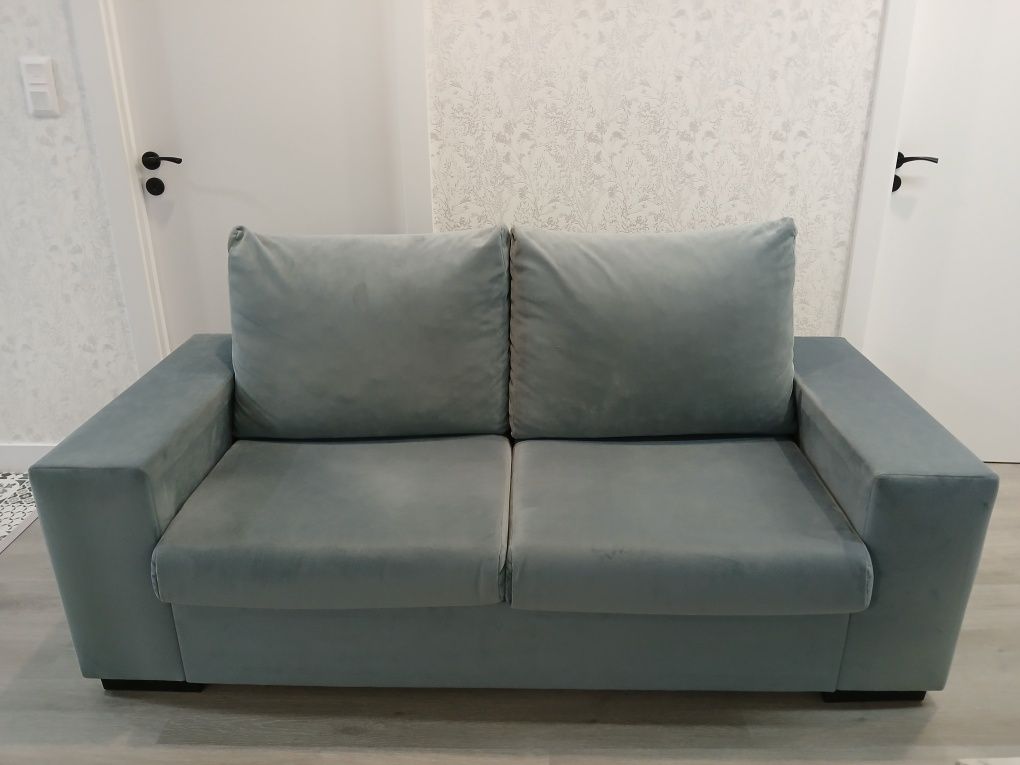 Sofa com 1 ano - como novo/pouco uso