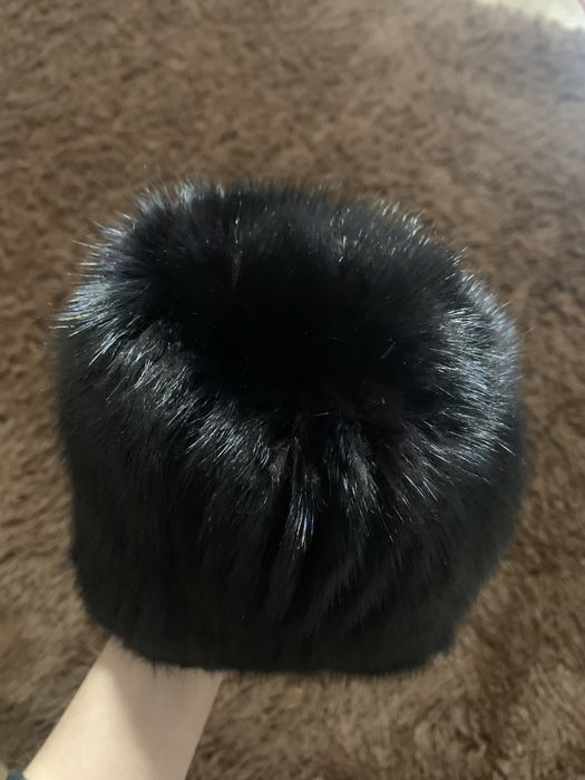 Продам норкову шапку! Нова!