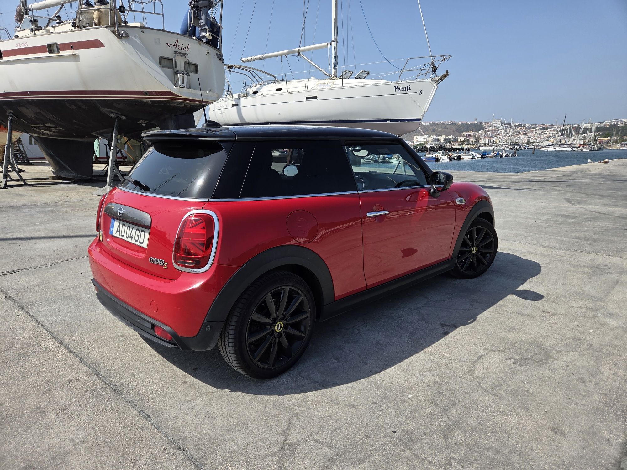 Mini Cooper S vermelho